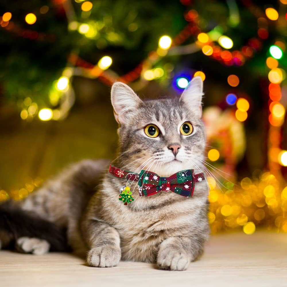 3 Pack Christmas Plaid Cat Collars, Breakaway Cat Collars with Bow Tie Bells Xmas Adjustable Plaid Snowflake Collar Safety Quick Release for Puppy Kitten Supplies